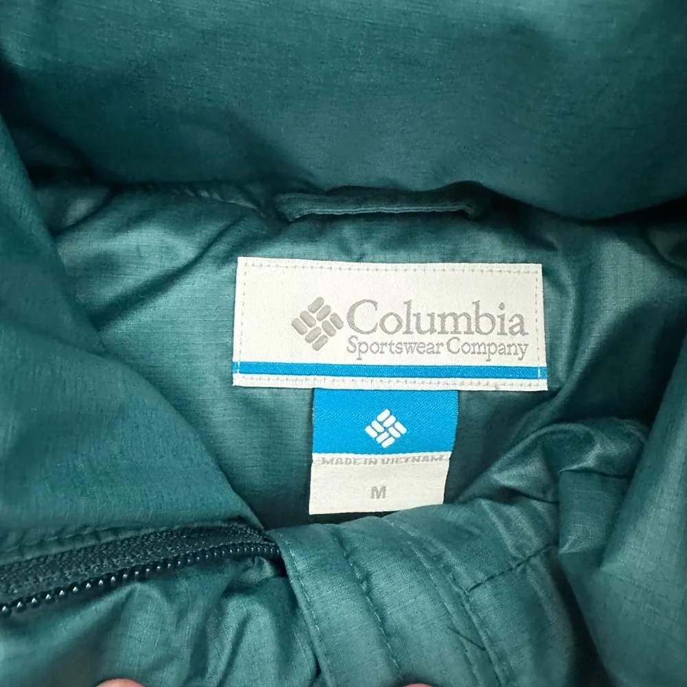 Columbia Teal Puffer Jacket with Faux Fur Trim - Picture 3 of 3